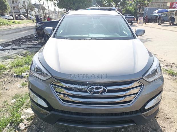 Hyundai Santa Fe 2015 Gray