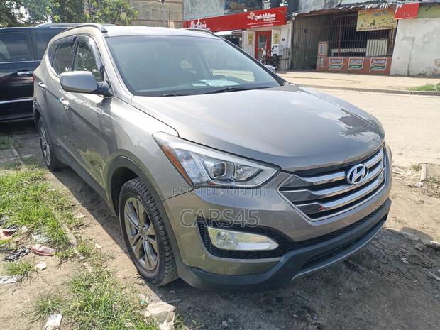 Hyundai Santa Fe 2015 Gray