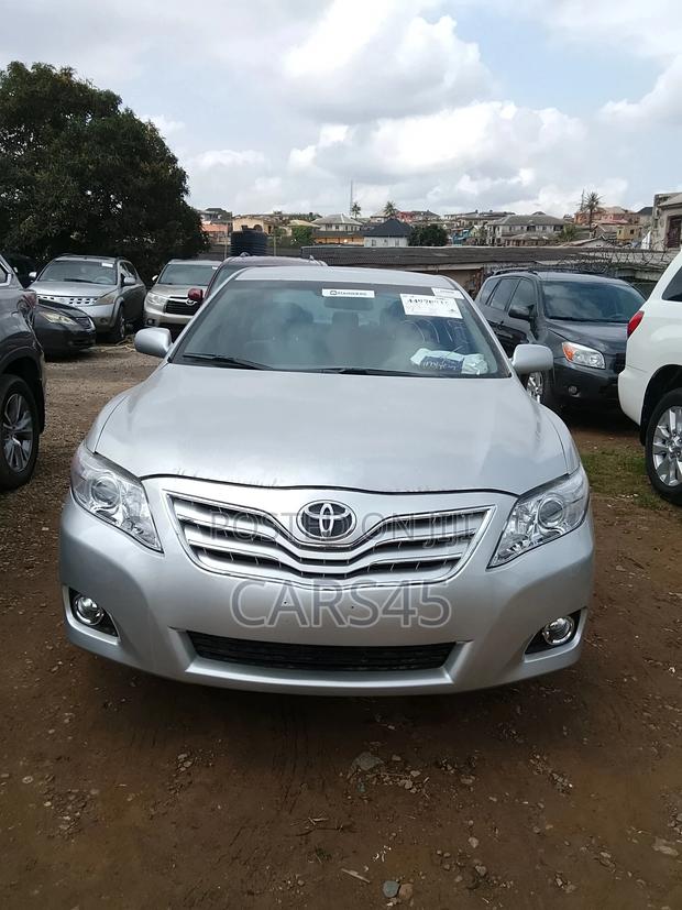Toyota Camry 2011 Silver