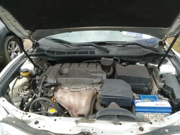 Toyota Camry 2011 Silver
