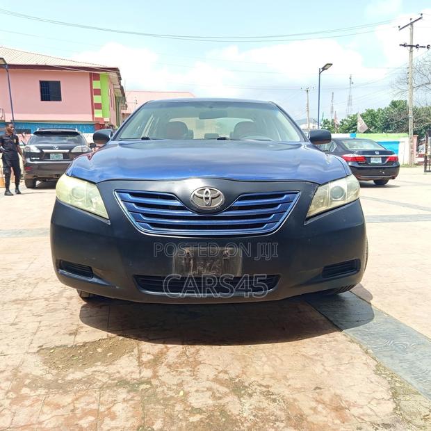 Toyota Camry 2009 Blue