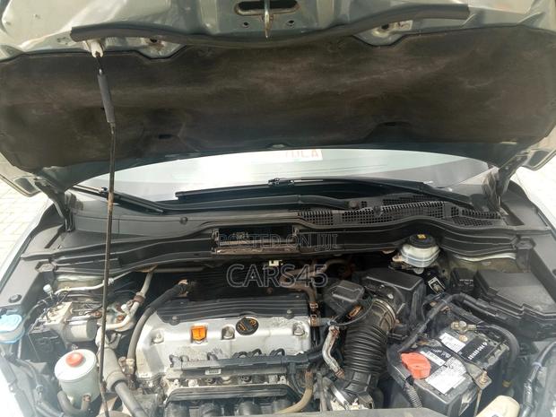 Honda CR-V 2010 Green