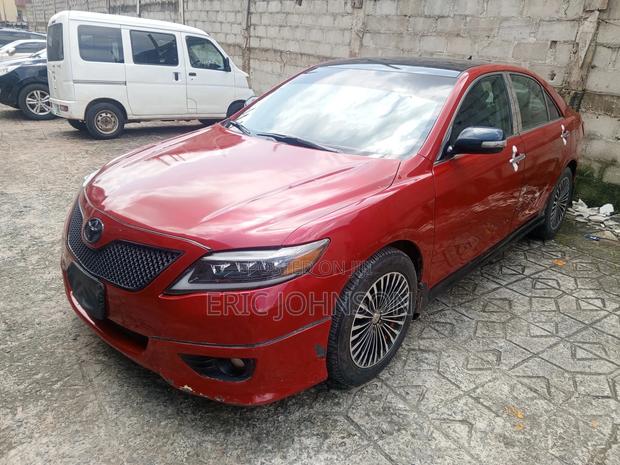 Toyota Camry SE 4dr Sedan (2.5L 4cyl 6AM) 2010 Red