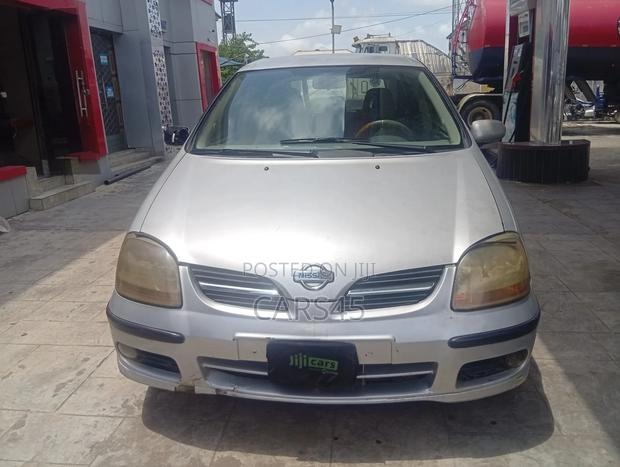 Nissan Almera 1996 Silver