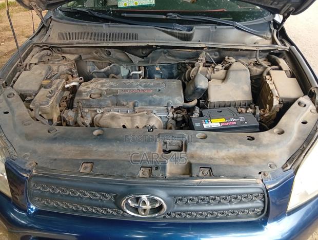 Toyota RAV4 2006 Blue