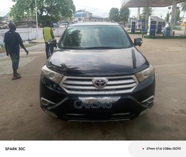 Toyota Highlander 2011 Black