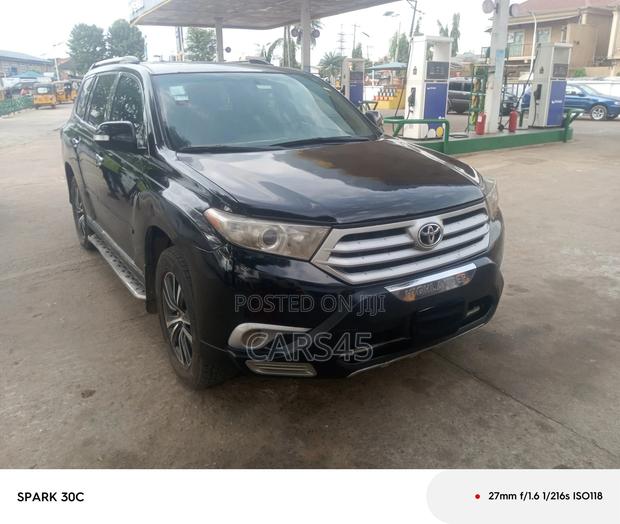 Toyota Highlander 2011 Black