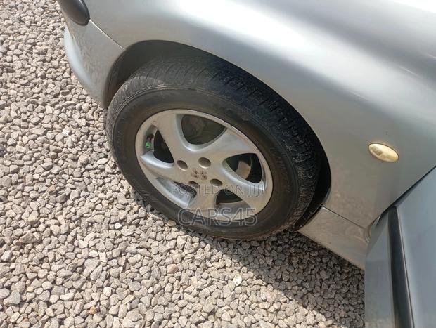 Peugeot 206 2004 Green
