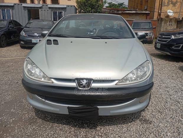 Peugeot 206 2004 Green