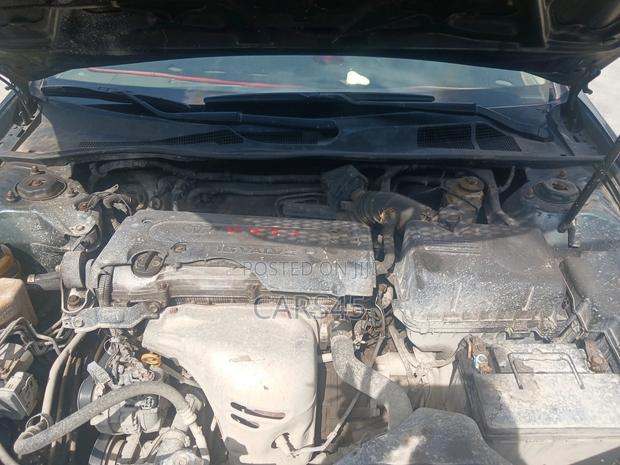 Toyota Camry LE 4dr Sedan (2.4L 4cyl 5M) 2004 Green