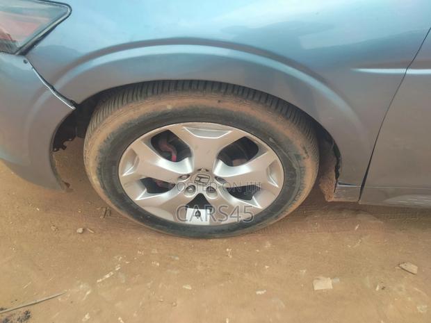Honda Accord Crosstour 2011 Blue