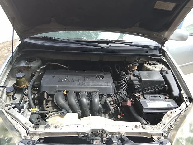 Toyota Corolla 1.4 VVT-i 2006 Silver