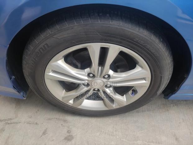 Hyundai Sonata 2018 Blue