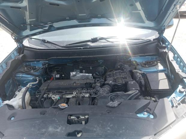 Mitsubishi Outlander 2012 Blue