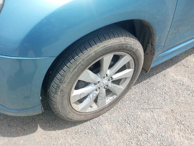 Mitsubishi Outlander 2012 Blue