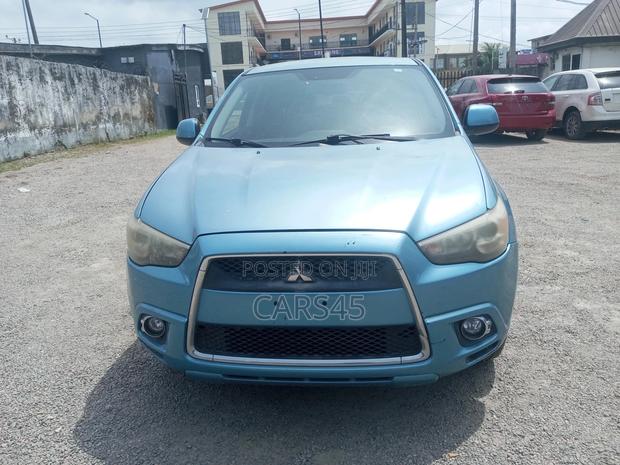 Mitsubishi Outlander 2012 Blue