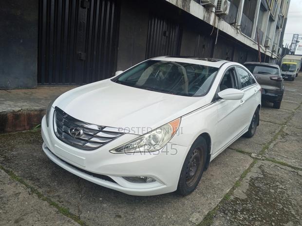 Hyundai Sonata 2011 White