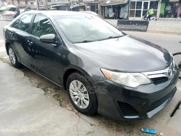 Toyota Camry 2012 Gray