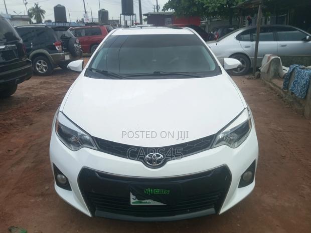Toyota Corolla L 4dr Sedan (1.8L 4cyl 4A) 2015 White