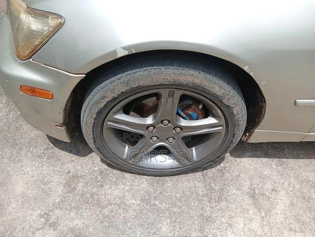 Lexus IS 300 Sport Cross 2002 Silver
