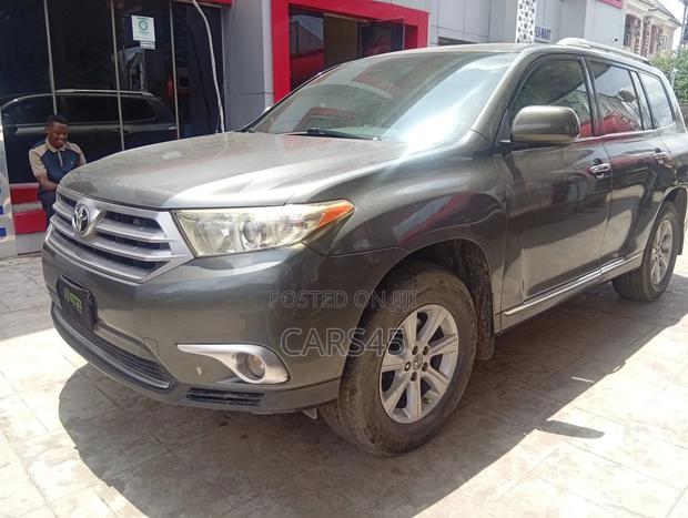 Toyota Highlander 2012 Green