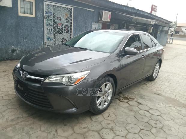 Toyota Camry 2015 Gray