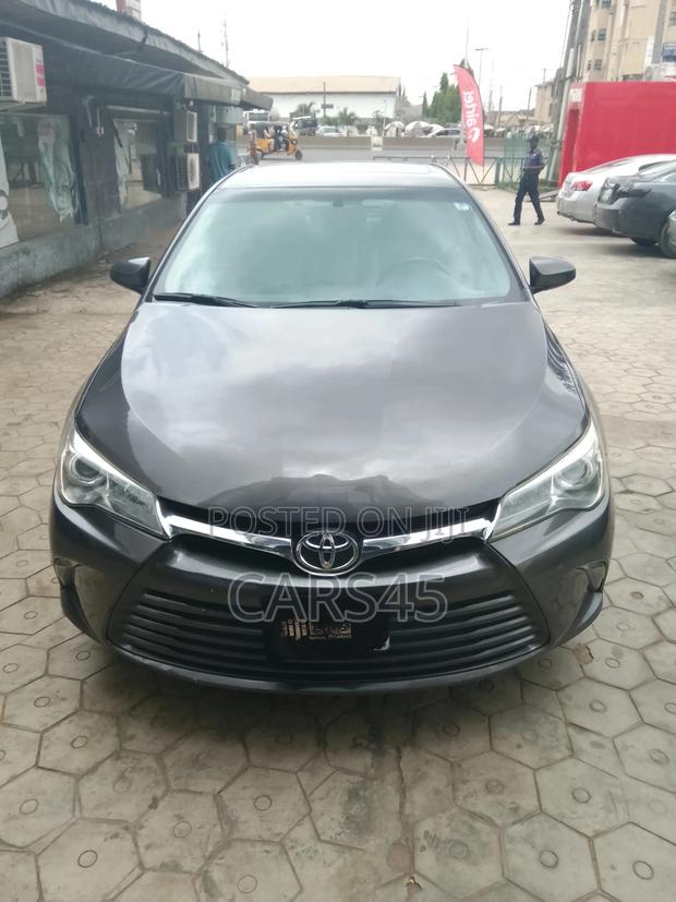 Toyota Camry 2015 Gray