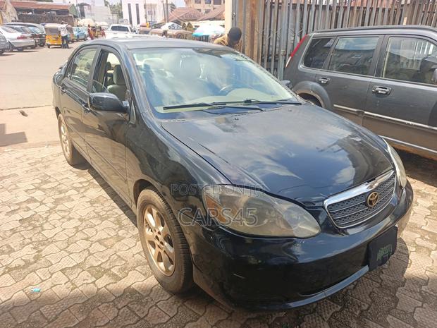 Toyota Corolla 2005 Black