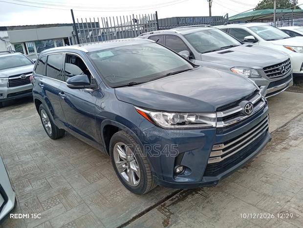 Toyota Highlander 2019 Blue