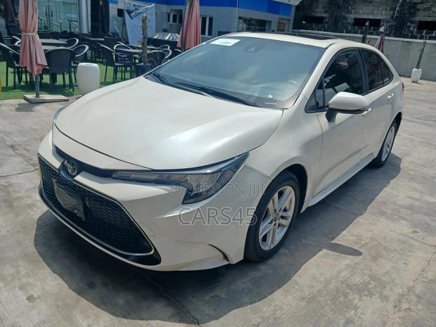 Toyota Corolla 2020 White