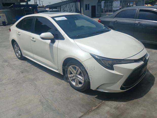 Toyota Corolla 2020 White