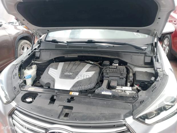 Hyundai Santa Fe 2017 Silver