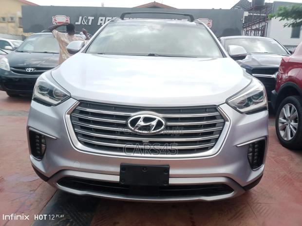 Hyundai Santa Fe 2017 Silver