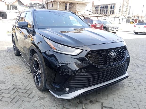 Toyota Highlander 2022 Black