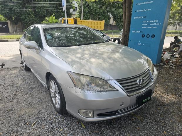 Lexus ES 350 2010 Silver