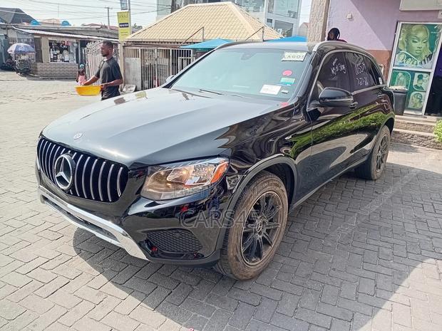 Mercedes-Benz GLC-Class 2017 Black