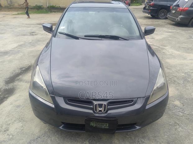 Honda Accord 2004 Gray
