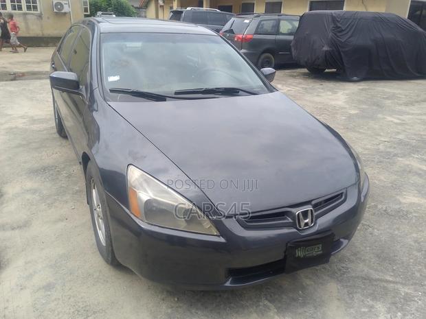 Honda Accord 2004 Gray
