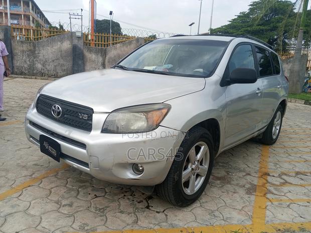 Toyota RAV4 2006 Silver