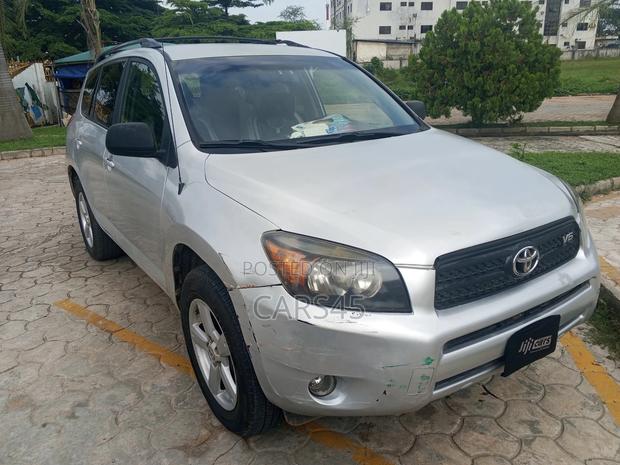 Toyota RAV4 2006 Silver
