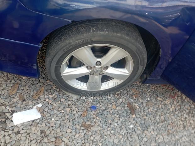 Toyota Camry 2011 Blue
