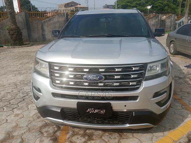 Ford Explorer 2016 Silver