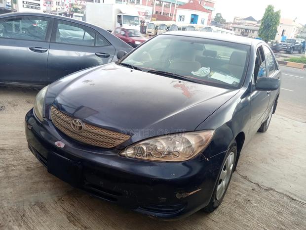 Toyota Camry 2004 Blue