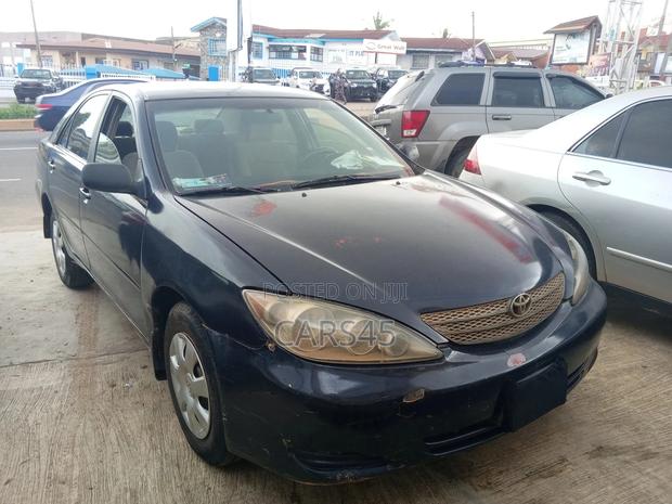 Toyota Camry 2004 Blue