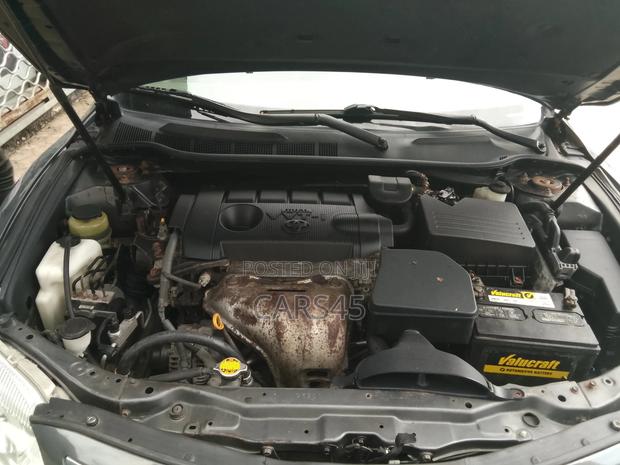 Toyota Camry 2011 Gray