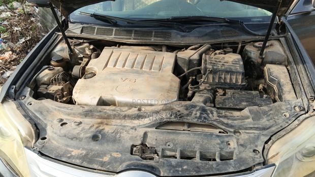 Toyota Avalon 2011 Gray