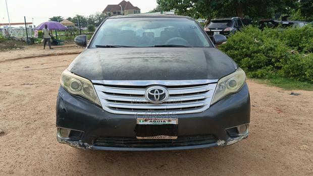 Toyota Avalon 2011 Gray