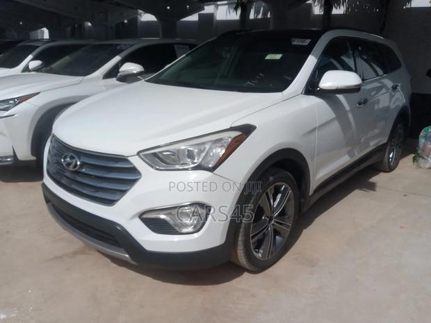 Hyundai Santa Fe 2015 White
