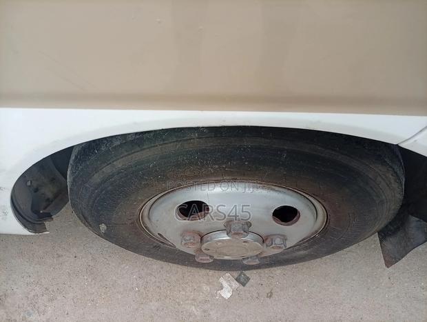 Toyota Coaster 2017 Gold