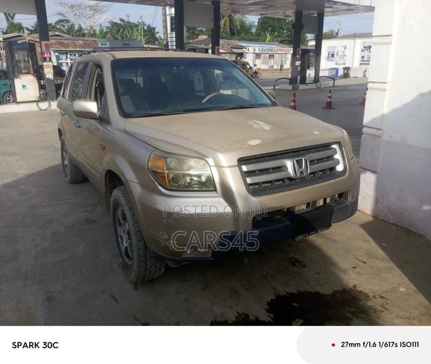 Honda Pilot 2006 Gold